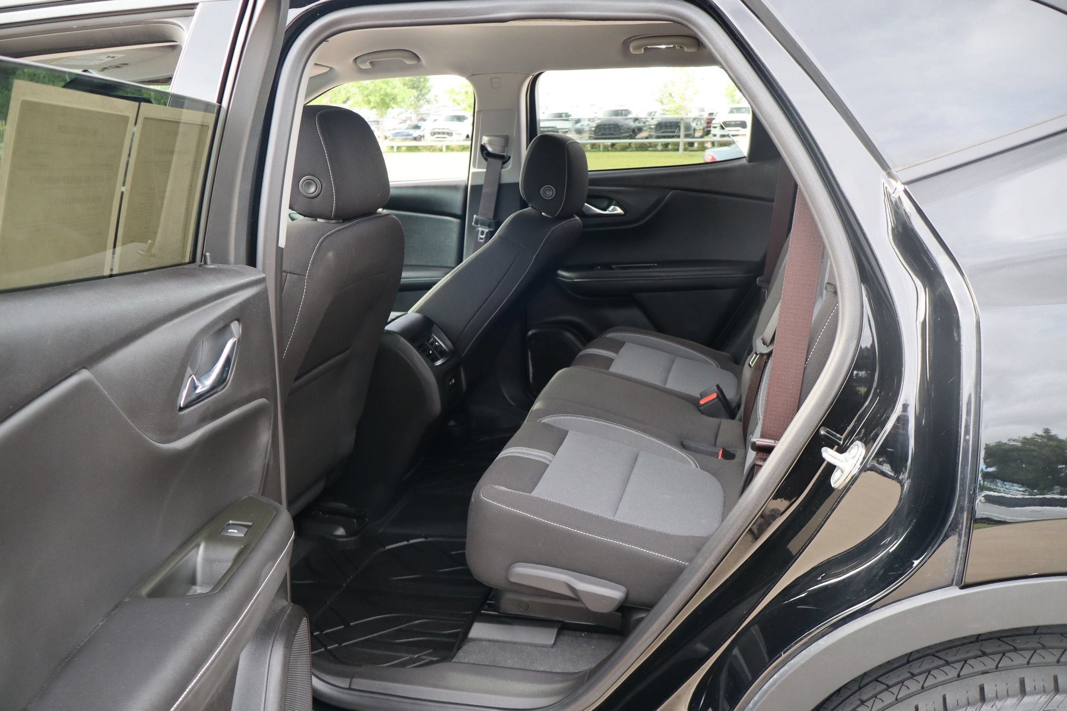 Used 2024 Chevrolet Blazer LT w/ Convenience Package FWD image 25