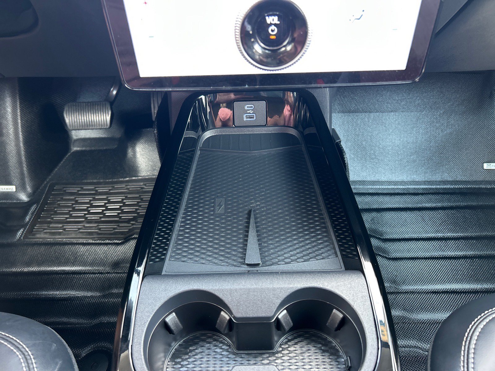 Certified 2023 Ford Mustang Mach-E Select AWD/4WD image 30