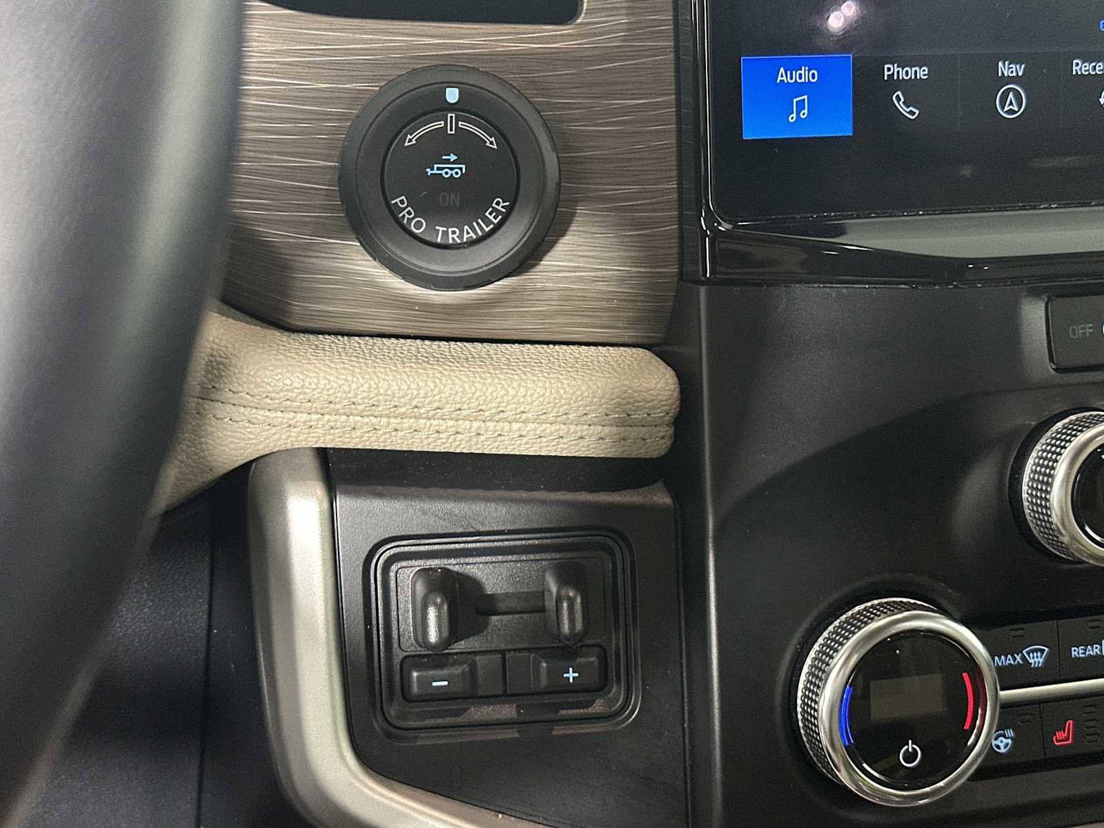 Certified 2023 Ford Expedition Max Limited image 32