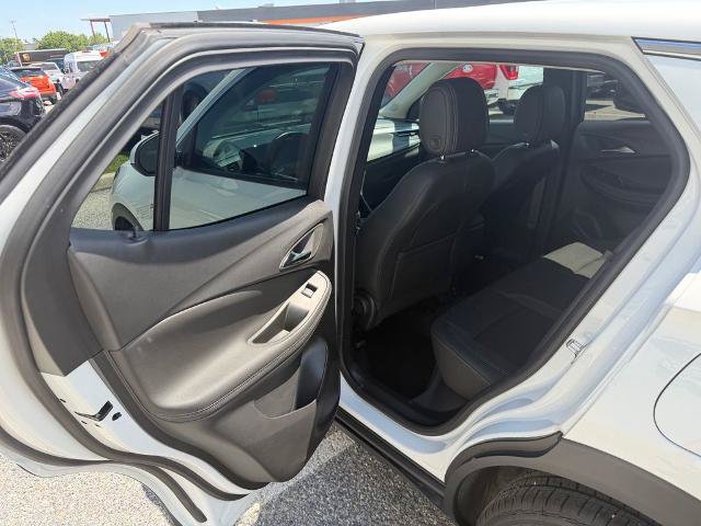 Used 2024 Buick Encore GX Preferred FWD image 12