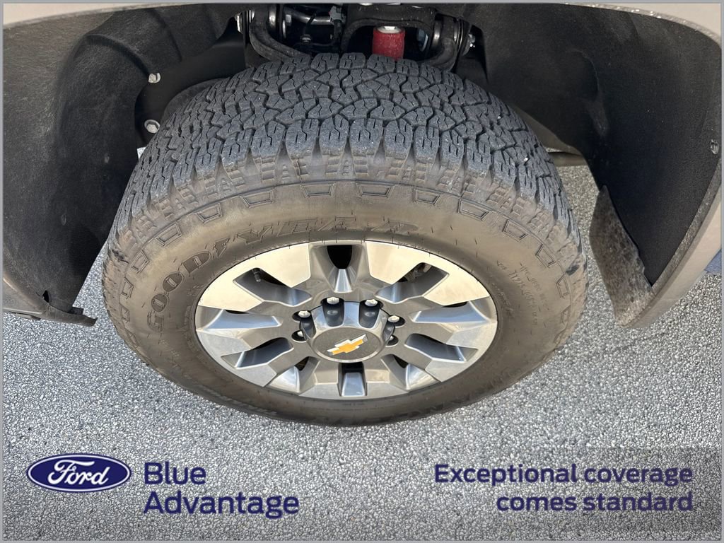 Used 2025 Chevrolet Silverado 2500 Custom w/ Custom Value Package image 12