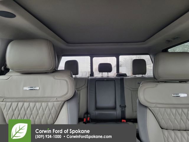 Certified 2025 Ford F450 Platinum w/ Platinum Plus Package image 44