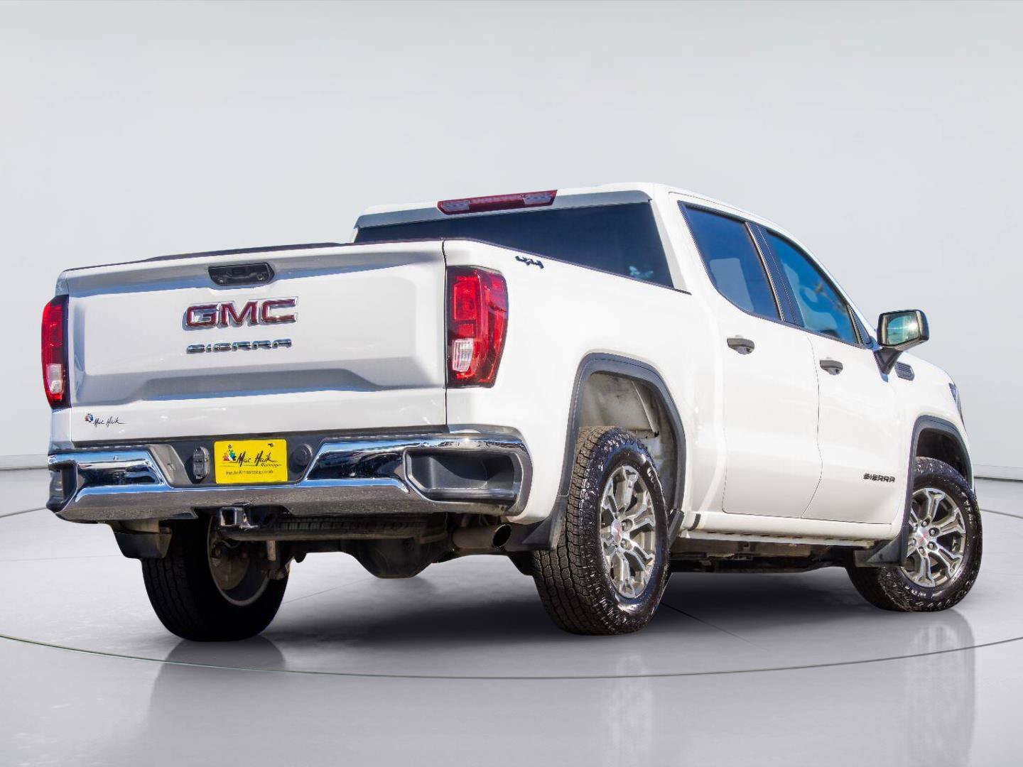 Used 2023 GMC Sierra 1500 Pro AWD/4WD image 4