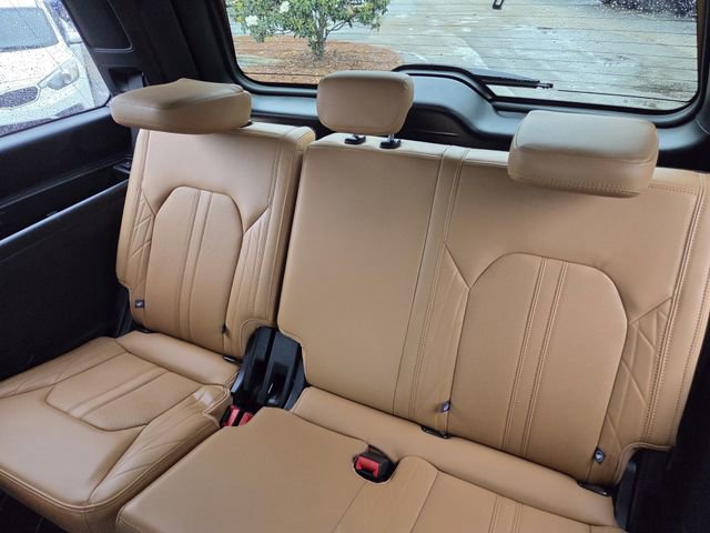 Certified 2024 Ford Expedition Platinum RWD image 19