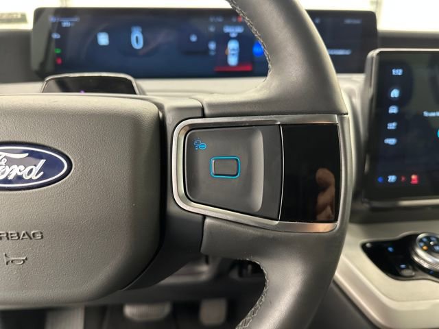 Certified 2025 Ford Expedition Active image 33