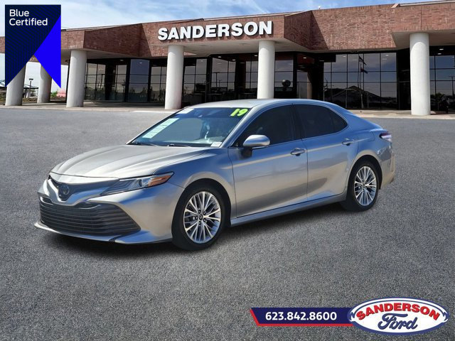 Used 2019 Toyota Camry XLE image 1