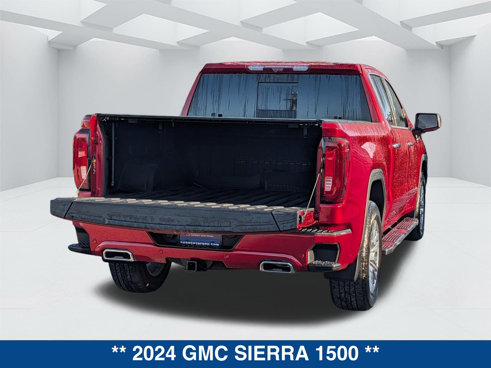 Used 2024 GMC Sierra 1500 Denali w/ Technology Package AWD/4WD image 14