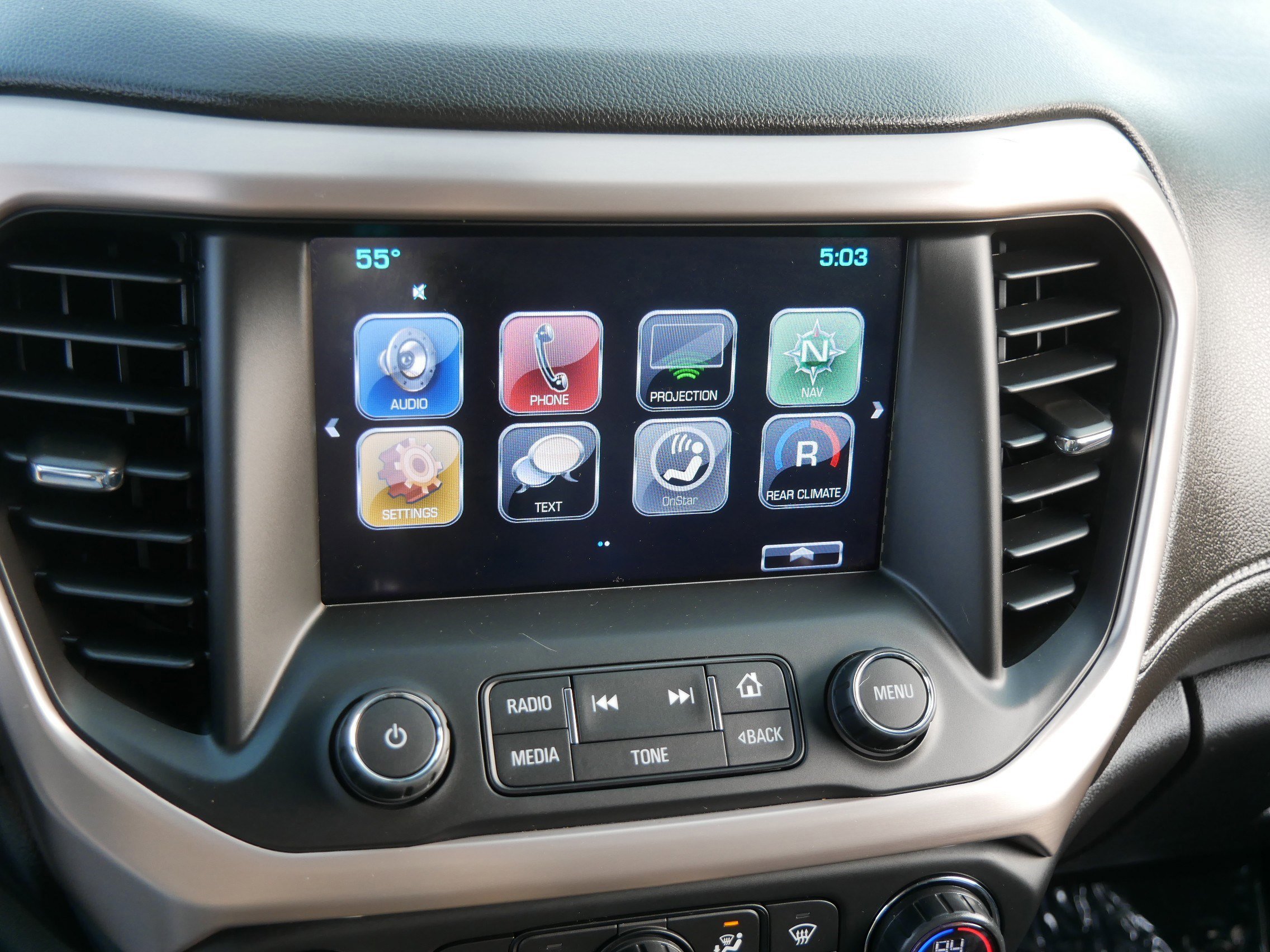 Used 2018 GMC Acadia Denali image 22