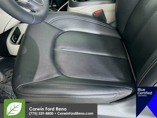 Used 2024 Chrysler Pacifica Touring-L AWD/4WD image 22