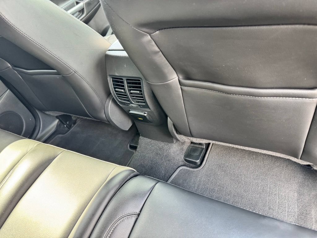 Certified 2017 Ford Escape Titanium FWD image 9