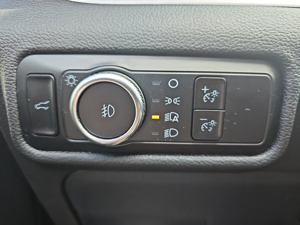 Certified 2023 Ford Explorer XLT w/ Equipment Group 202A AWD/4WD image 24