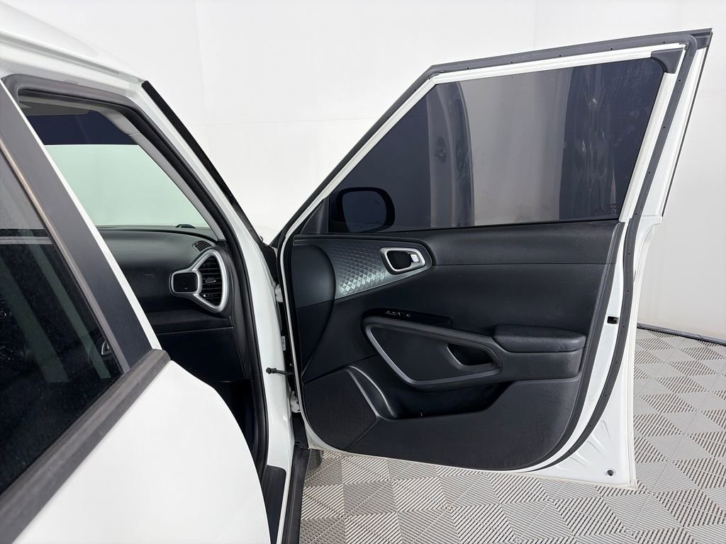 Used 2021 Kia Soul S FWD image 28