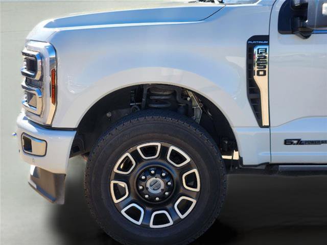 Certified 2024 Ford F250 Platinum w/ FX4 Off-Road Package AWD/4WD image 8
