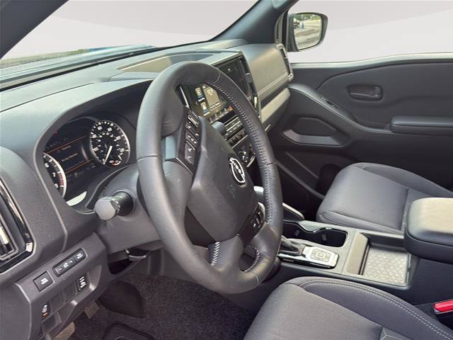 Used 2026 Nissan Frontier SV w/ SV Convenience Package AWD/4WD image 18