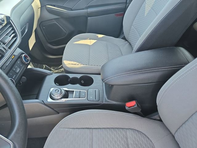 Certified 2021 Ford Escape SE FWD image 20