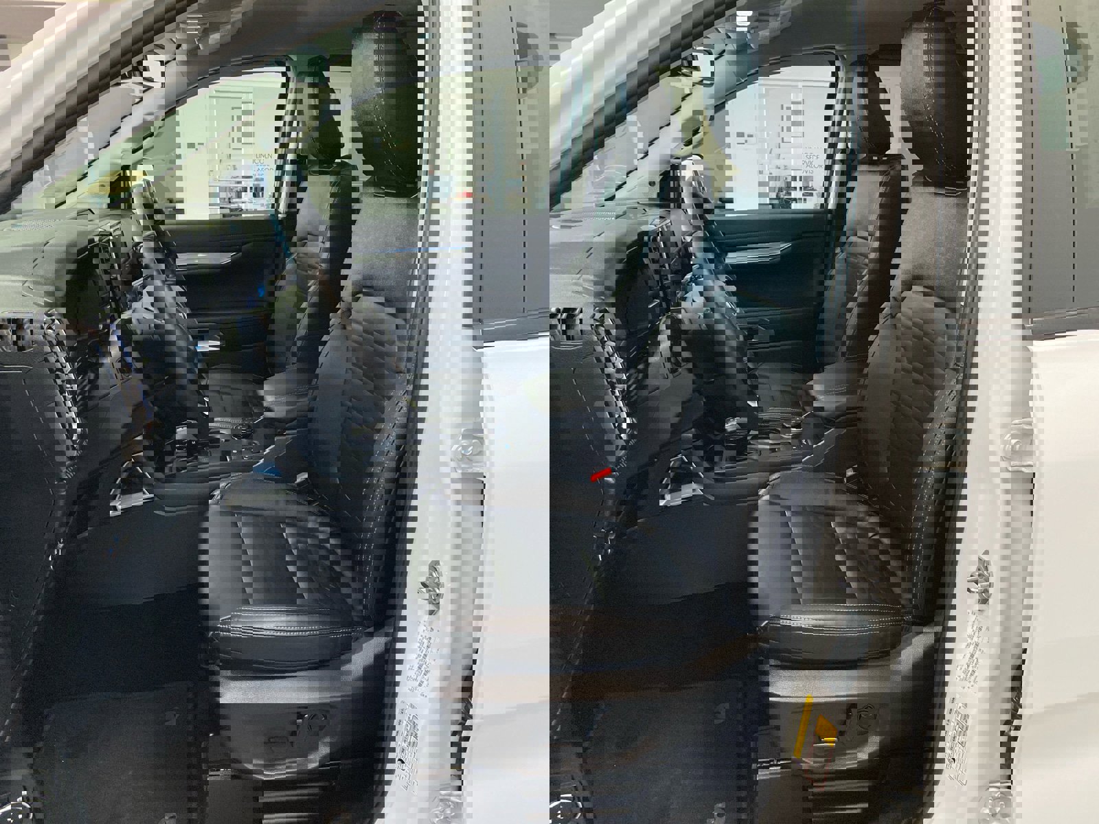 Certified 2024 Ford Ranger Lariat w/ FX4 Off-Road Package image 15