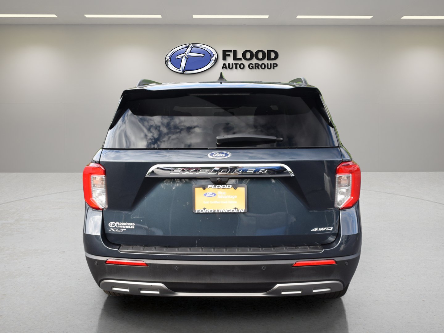 Certified 2023 Ford Explorer XLT w/ Equipment Group 202A AWD/4WD image 5