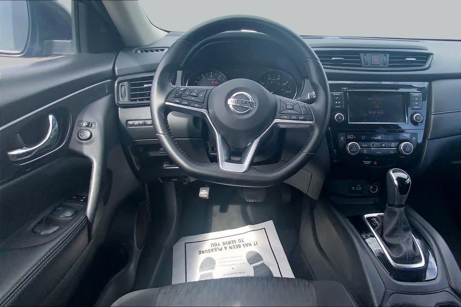 Used 2018 Nissan Rogue SV FWD image 6