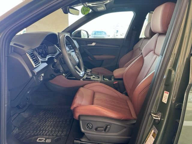 Used 2023 Audi Q5 e Prestige w/ Prestige Package AWD/4WD image 9