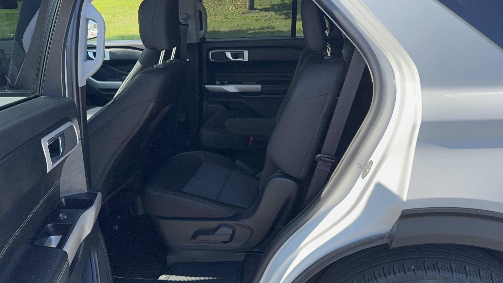 Certified 2022 Ford Explorer XLT w/ Class IV Trailer Tow Package image 14