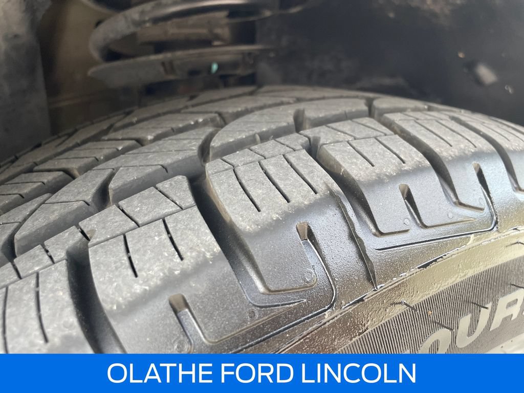 Certified 2017 Ford Edge SEL w/ Equipment Group 201A FWD image 27