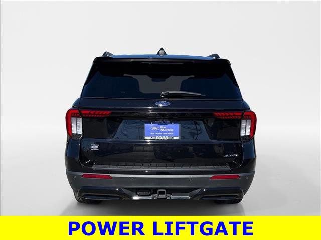 Certified 2025 Ford Explorer ST-Line image 3