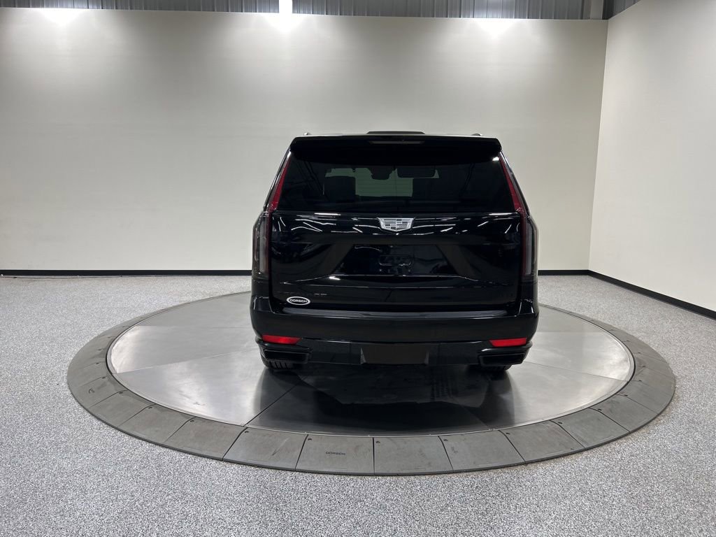 Used 2021 Cadillac Escalade Sport Platinum w/ LPO, ONYX Package image 7