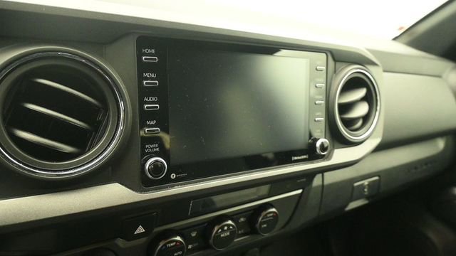 Used 2023 Toyota Tacoma TRD Off-Road AWD/4WD image 17