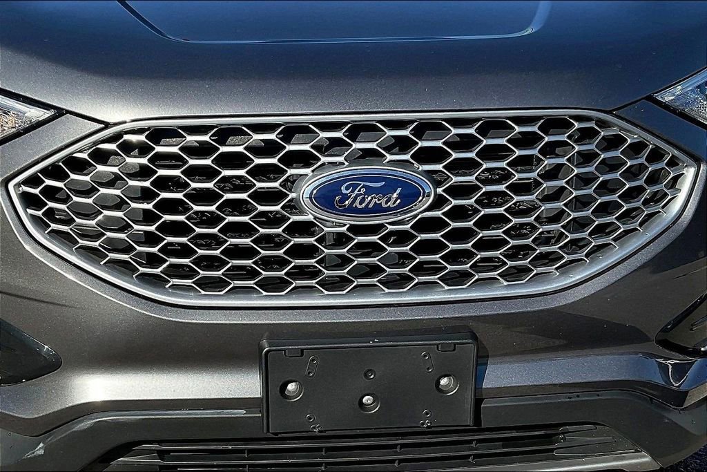 Certified 2023 Ford Edge SEL image 34