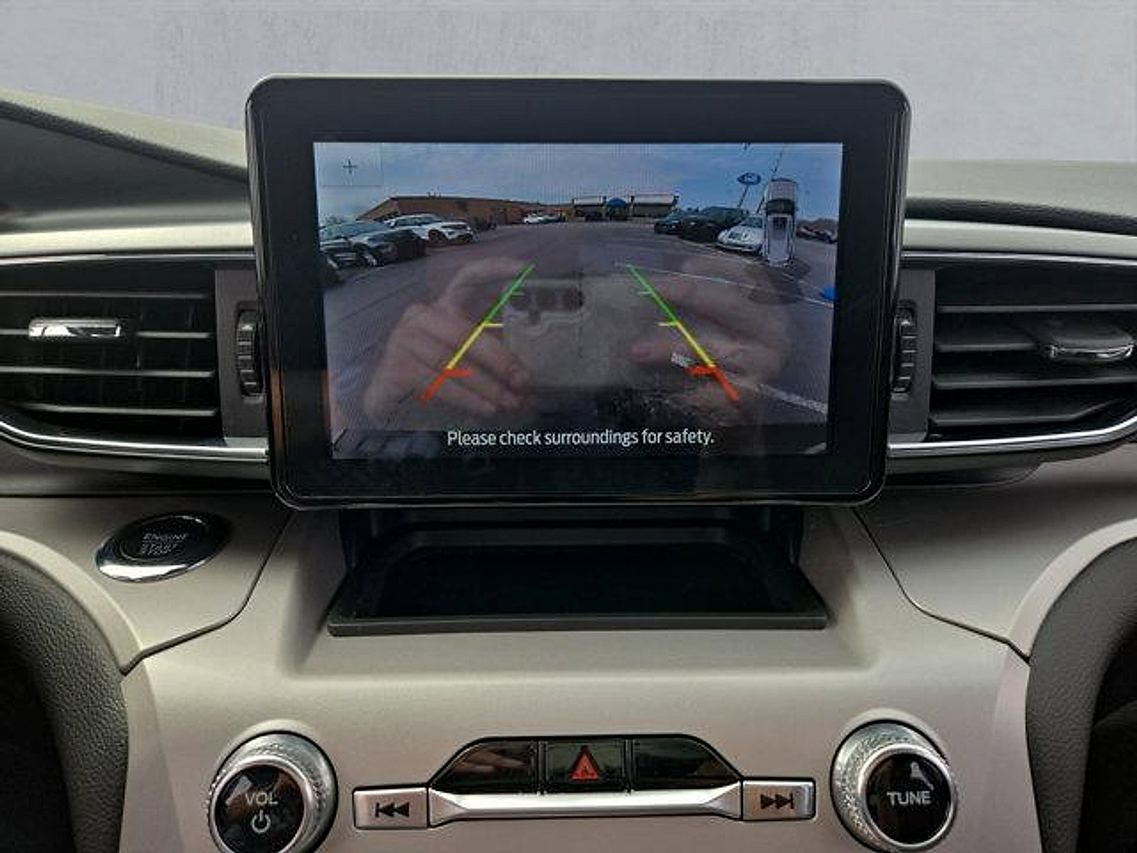 Certified 2023 Ford Explorer XLT w/ Equipment Group 202A AWD/4WD image 19