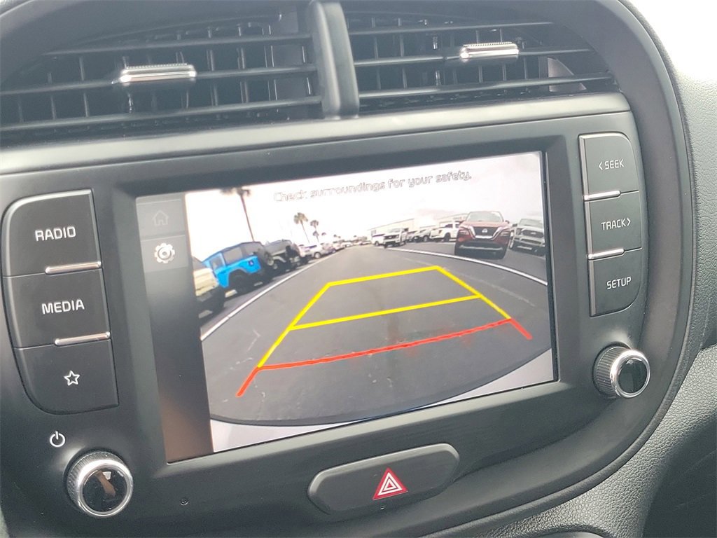 Used 2025 Kia Soul LX w/ LX Technology Package image 16