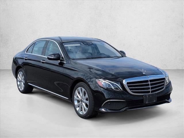 Used 2018 Mercedes-Benz E 300 4MATIC image 4