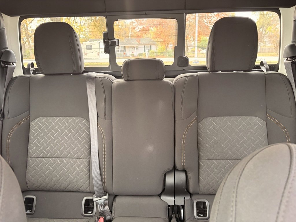 Used 2024 Jeep Gladiator Mojave w/ Steel Bumper Group image 25