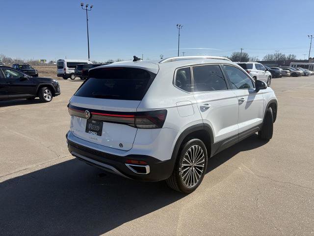 Used 2025 Volkswagen Taos SE image 9
