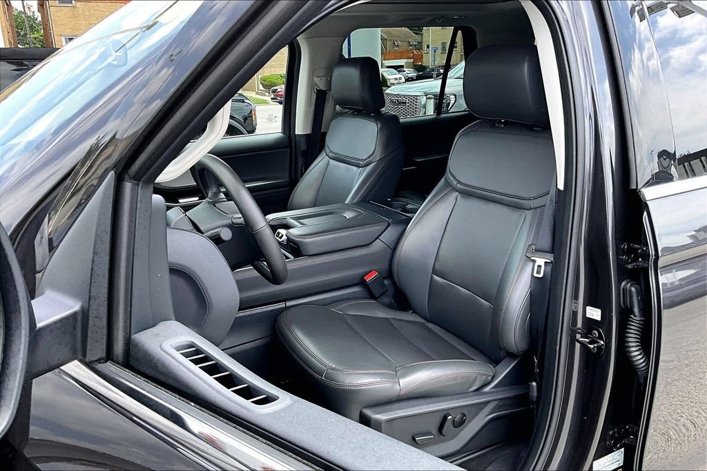 Certified 2025 Ford Expedition Max Active AWD/4WD image 24