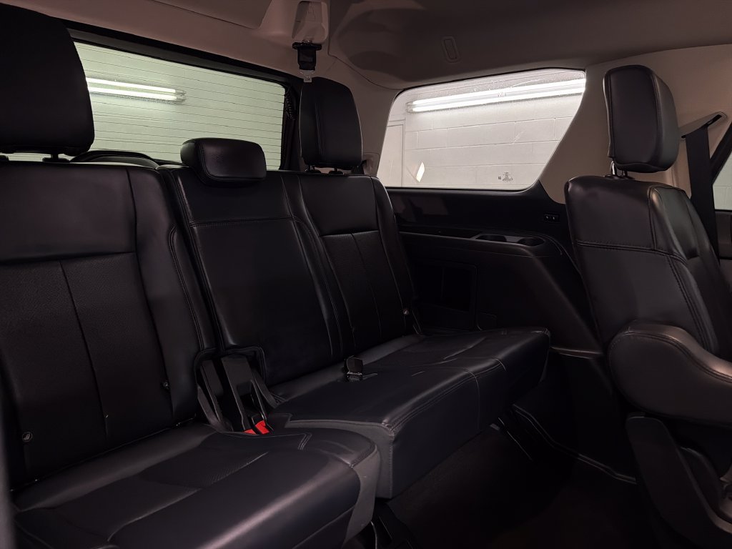 Certified 2024 Ford Expedition XLT RWD image 34