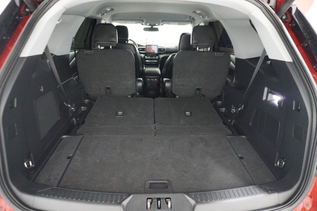 Certified 2022 Ford Explorer Limited w/ Hybrid Equipment Group 310A RWD image 10