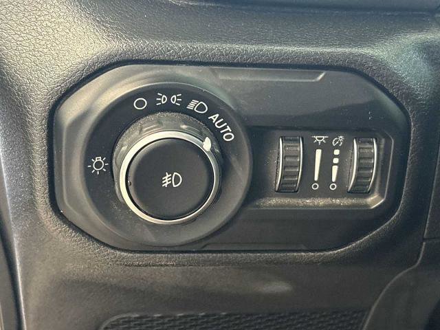 Used 2021 Jeep Wrangler Sport image 17