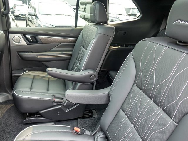 Used 2025 Buick Enclave Avenir w/ Trailering Package, 5000 lbs. AWD/4WD image 18