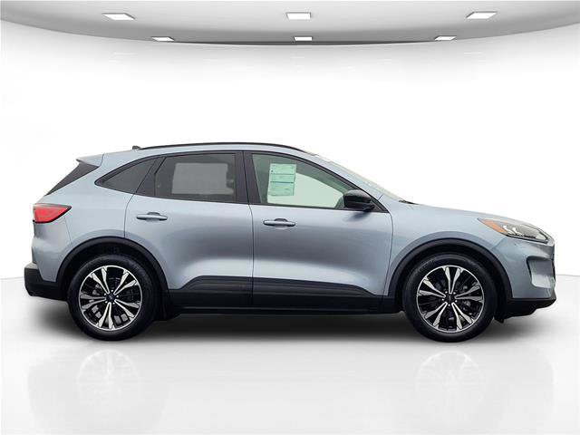Certified 2022 Ford Escape SE w/ SE Sport Appearance Package FWD image 5