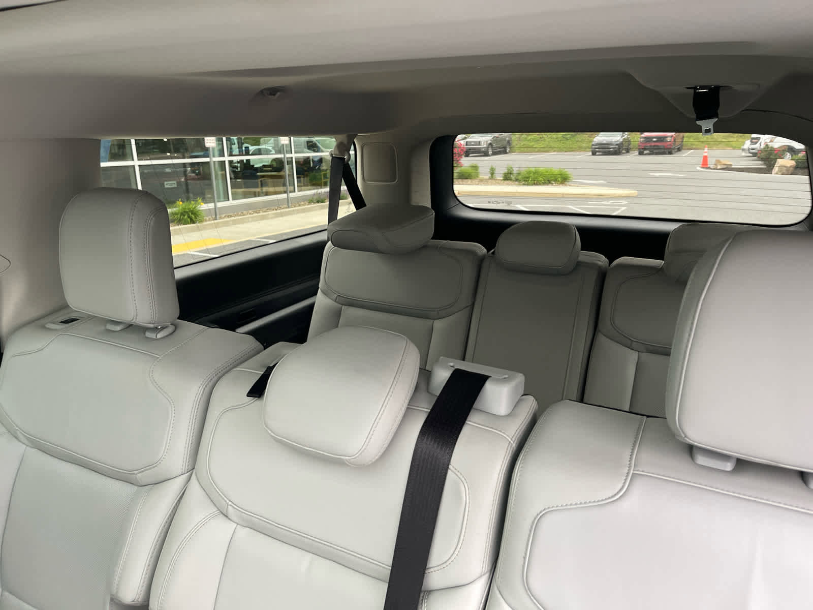 Certified 2025 Ford Expedition Max Platinum AWD/4WD image 10