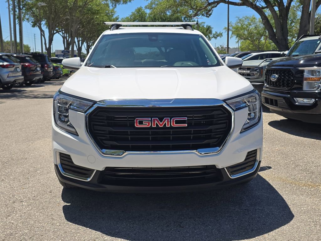 Used 2022 GMC Terrain SLE w/ Driver Convenience Package FWD image 5