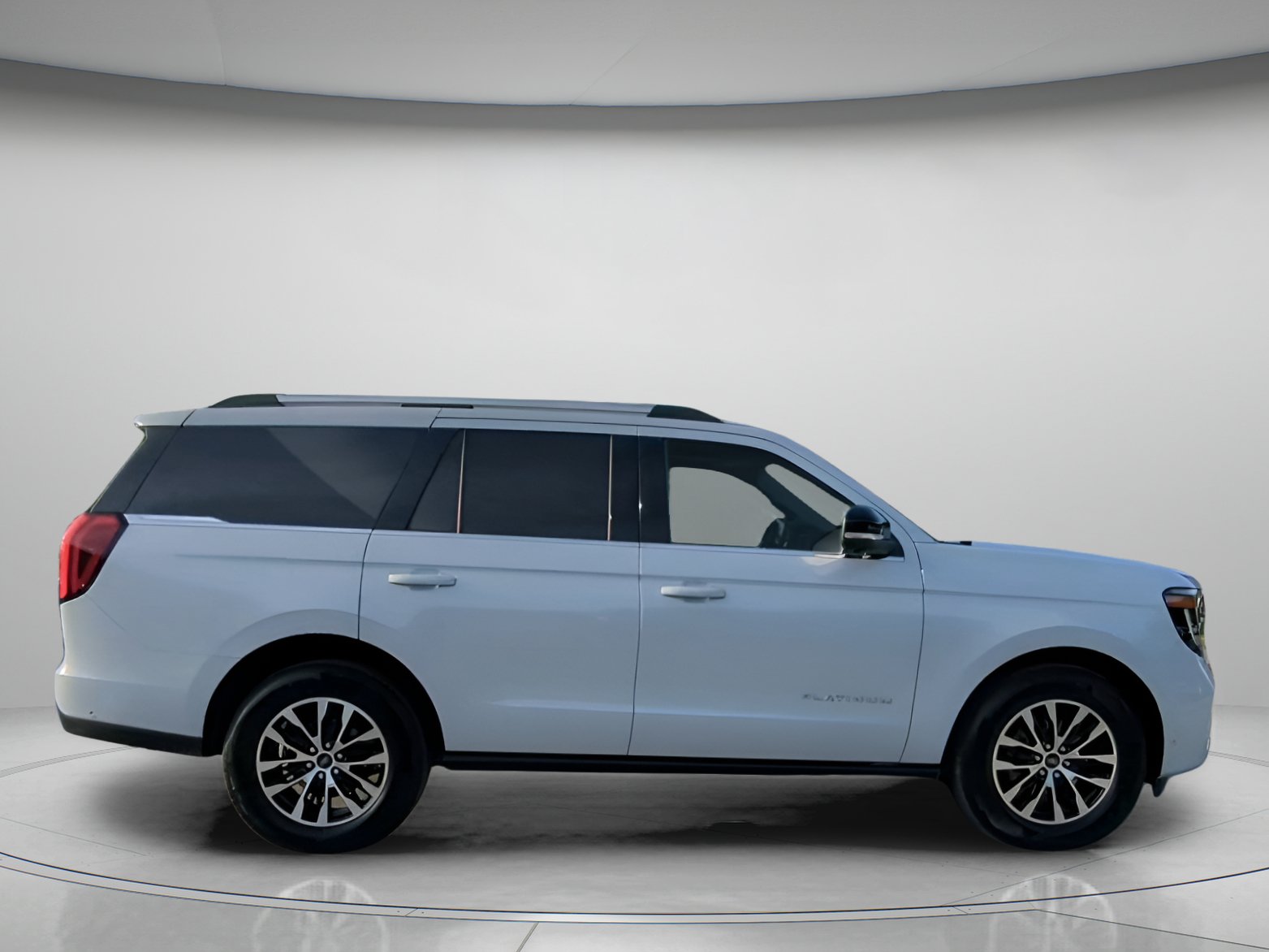 Certified 2025 Ford Expedition Platinum AWD/4WD image 32