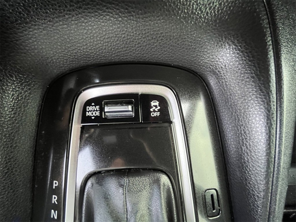 Used 2024 Toyota Corolla SE image 14