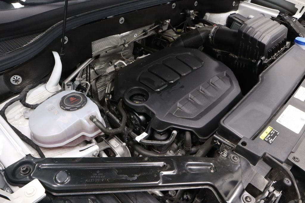 Used 2024 Volkswagen Atlas SEL AWD/4WD image 16