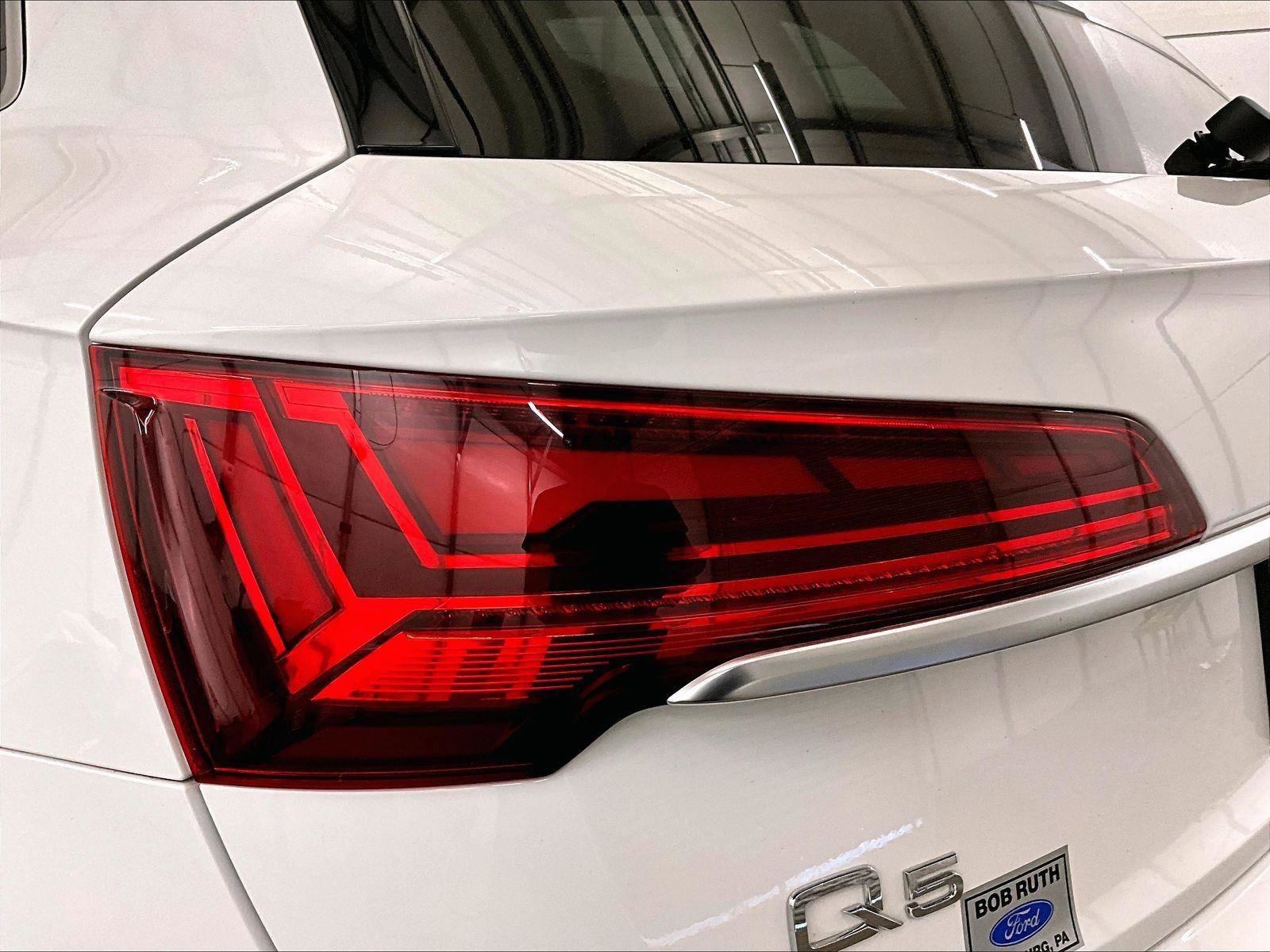 Used 2023 Audi Q5 2.0T Premium w/ Convenience Package AWD/4WD image 28