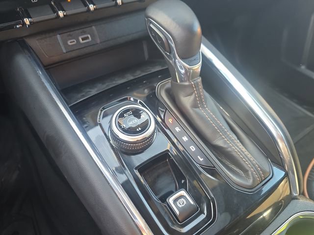 Used 2023 GMC Canyon AT4 w/ Technology Package image 17