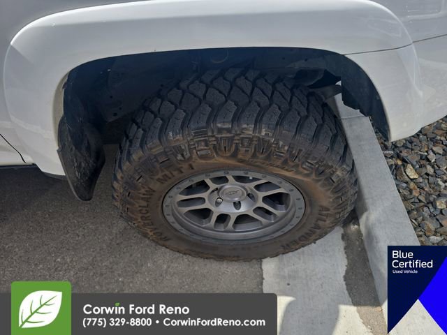 Used 2019 Toyota 4Runner SR5 AWD/4WD image 15
