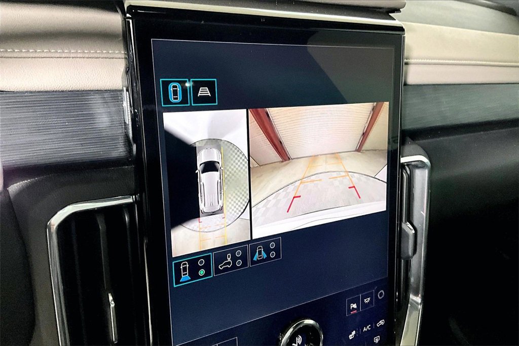 Used 2024 GMC Acadia Elevation w/ Luxury Package image 17