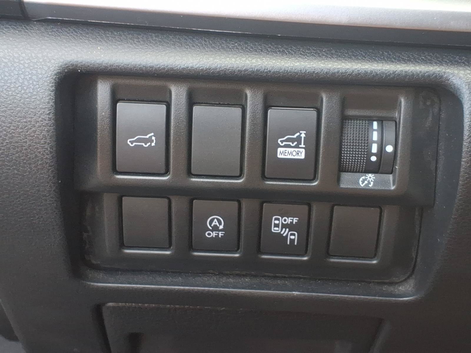 Used 2020 Subaru Forester Premium AWD/4WD image 17